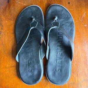 Steve Madden Men's Black Flip-Flops, Size 12